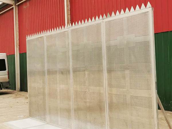 643cf460203e2.jpg 02.jpg